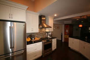 Vazac_Contracting_Setauket_Kitchen_Dining_688    