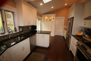 Vazac_Contracting_Setauket_Kitchen_Dining_711    
